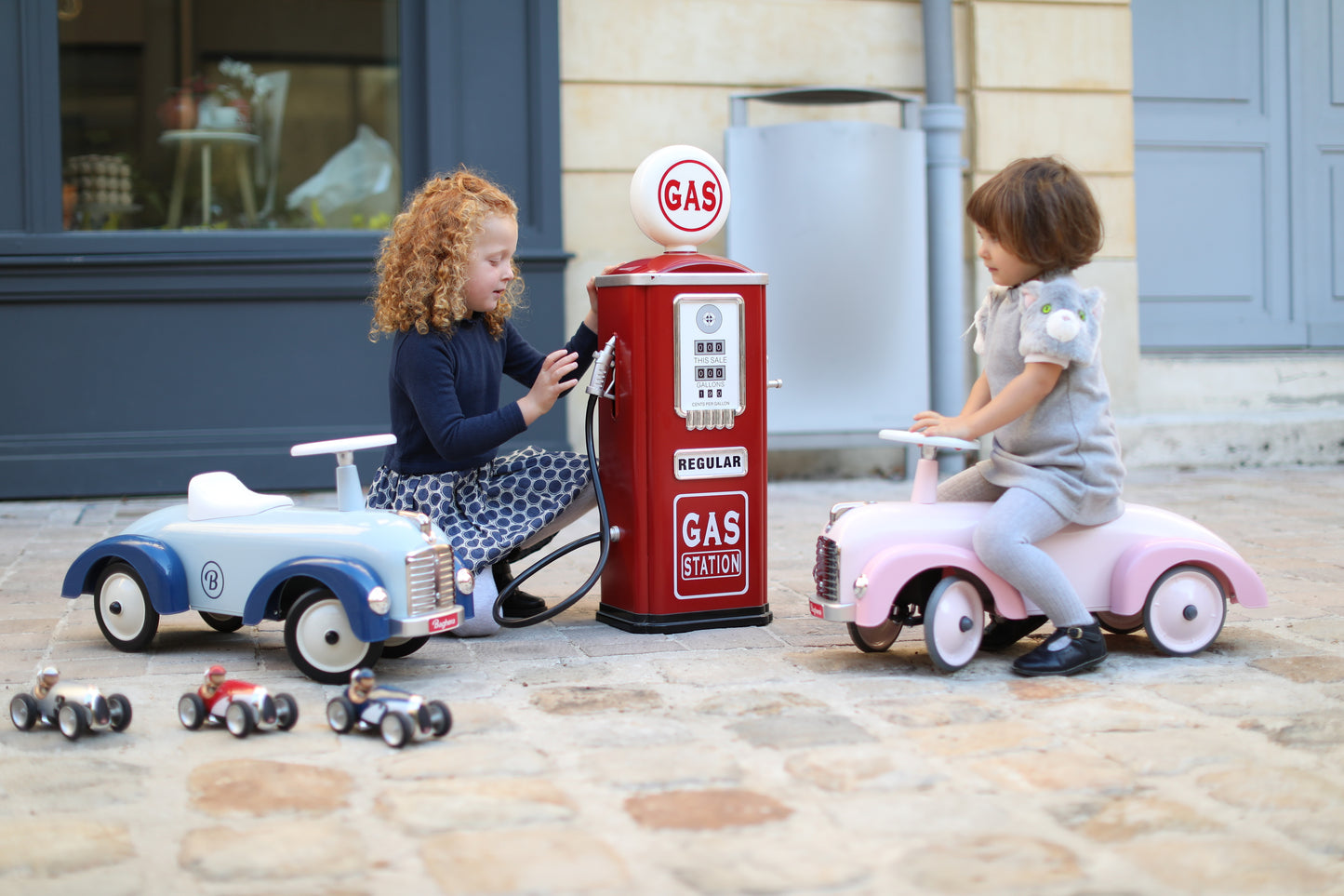 Ride on car petrol station uk